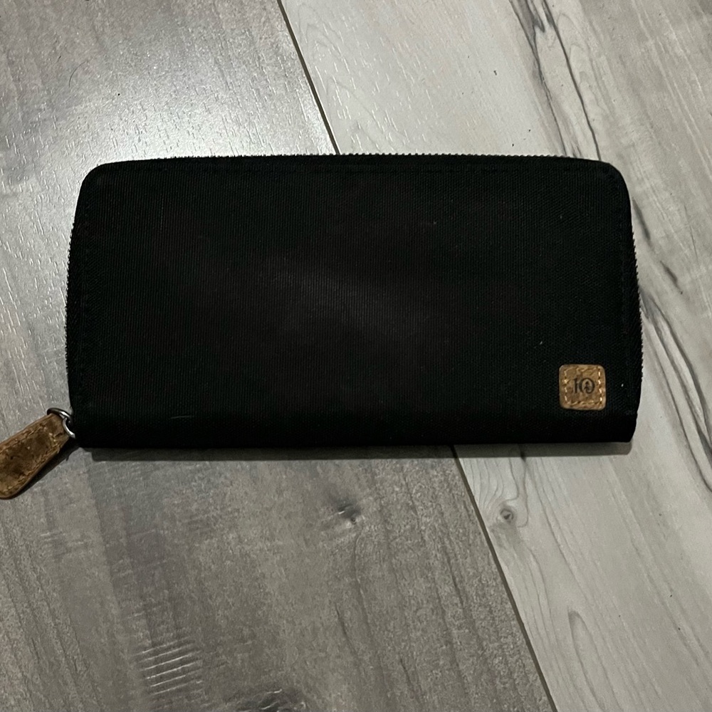 Ten Tree Zip-Around Wallet